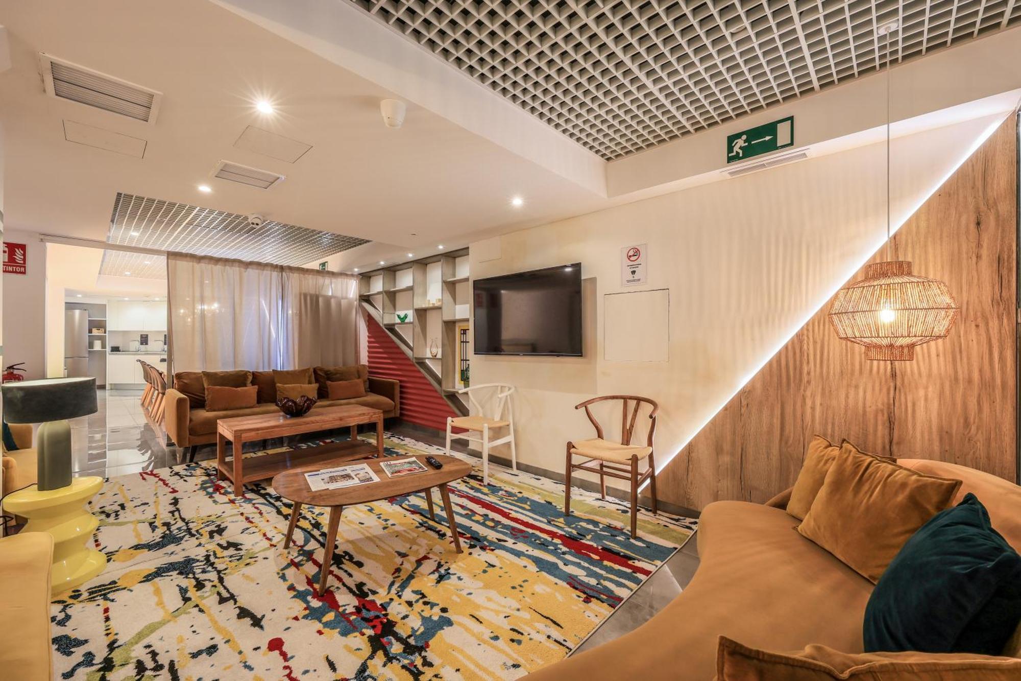 Amazinn Places Blasco De Garay 102 マドリード エクステリア 写真